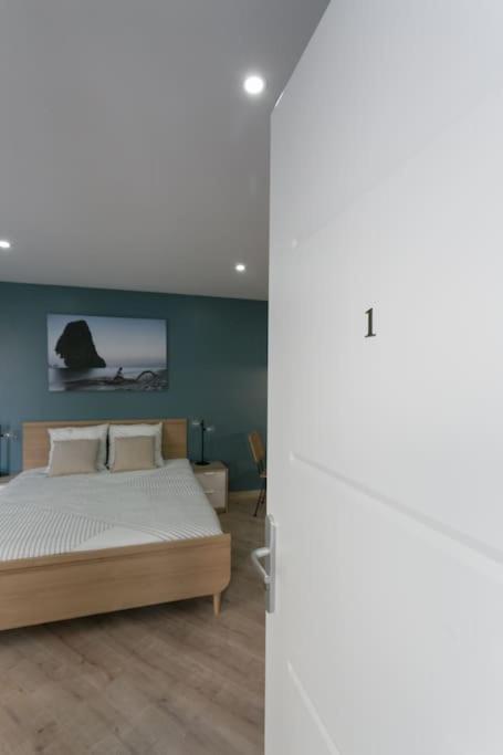 Rose, Appartement Confortable Proche Metro Montrouge Ngoại thất bức ảnh
